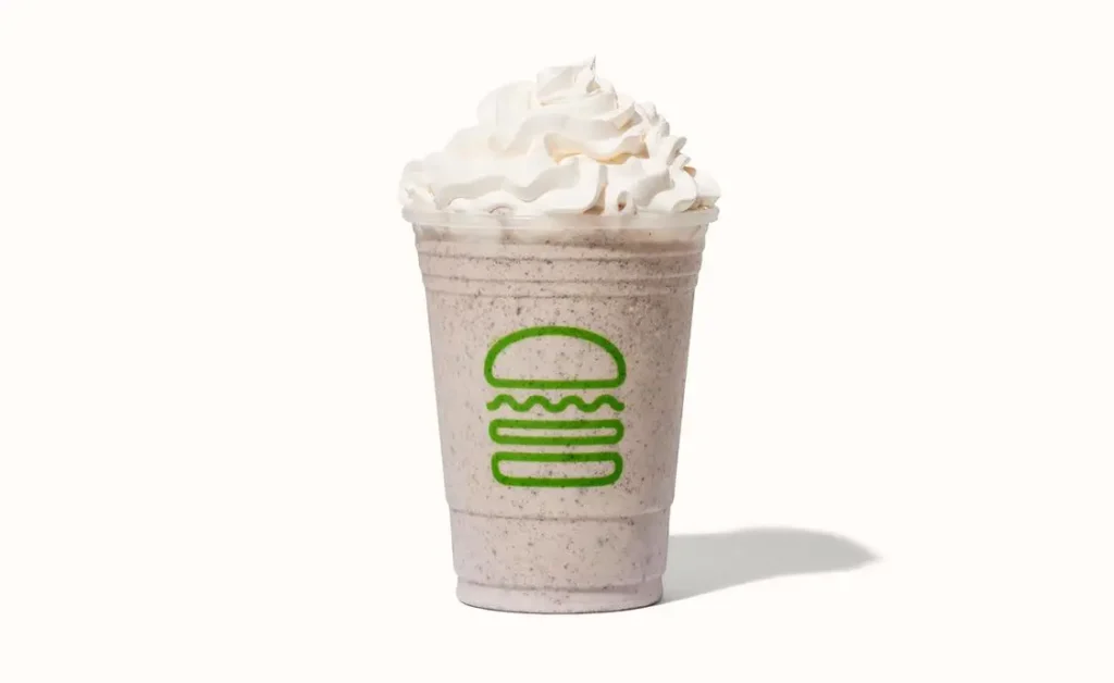 Shakes & Desserts 10 oreo cookies and cream shake